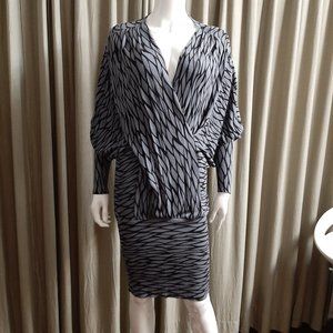 Gorgeous gray print knit dress